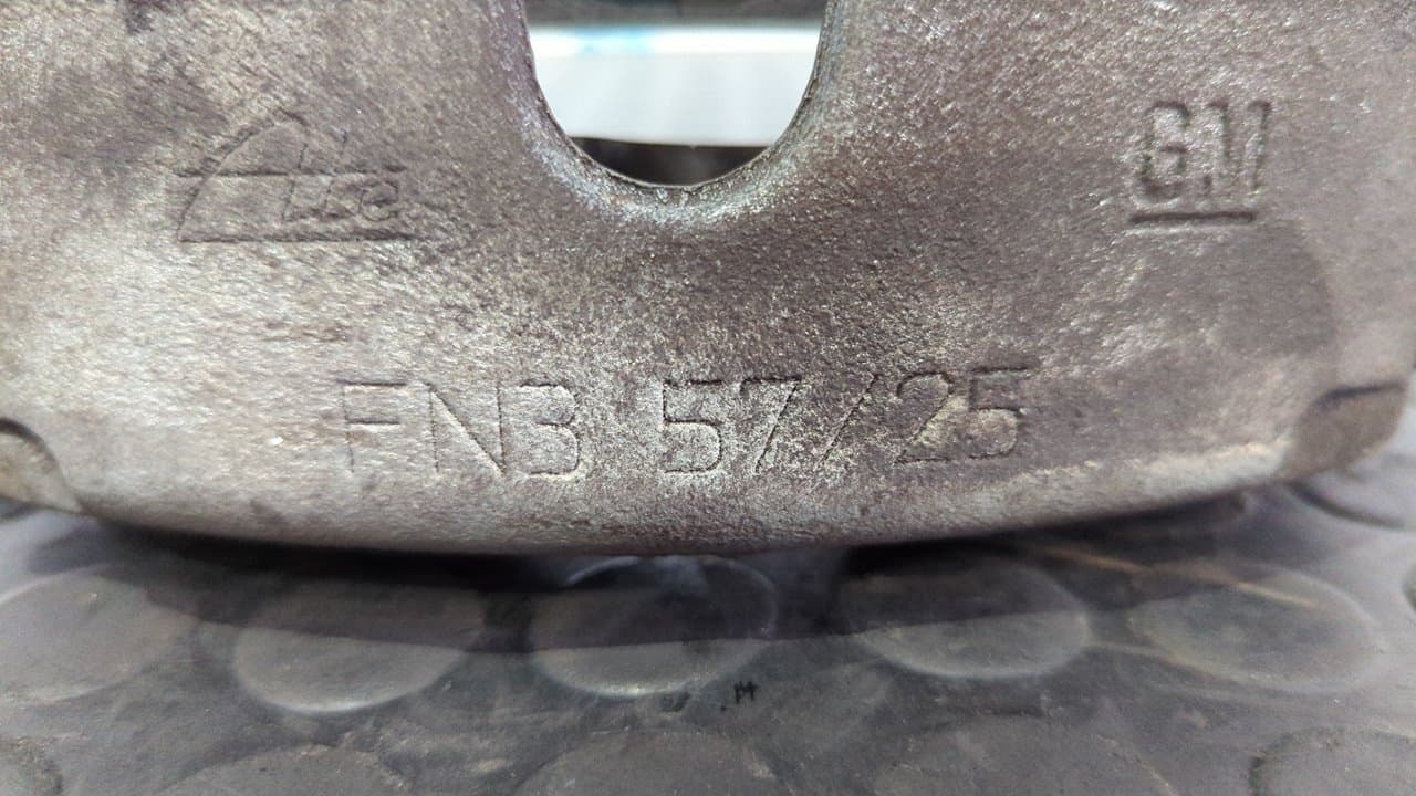 Recambio de PINZA DE FRENO DELANTERA DERECHA para OPEL ASTRA H BERLINA Cosmo Z18XE referencia OEM IAM FN3 5725   - NEGRO 7