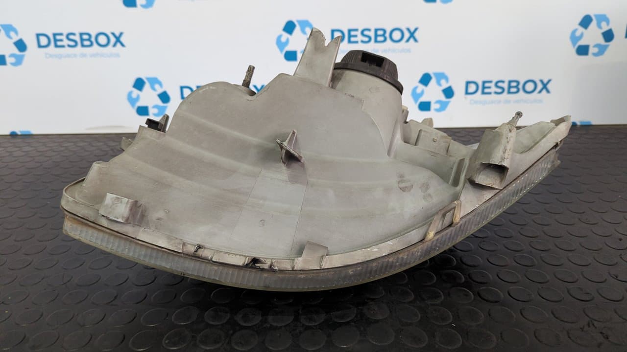Recambio de FARO DERECHO para NISSAN INTERSTAR MOD. 04 (X70) 2.5 dCi Diesel CAT G9U referencia OEM IAM 8200163518   - BLANCA 8