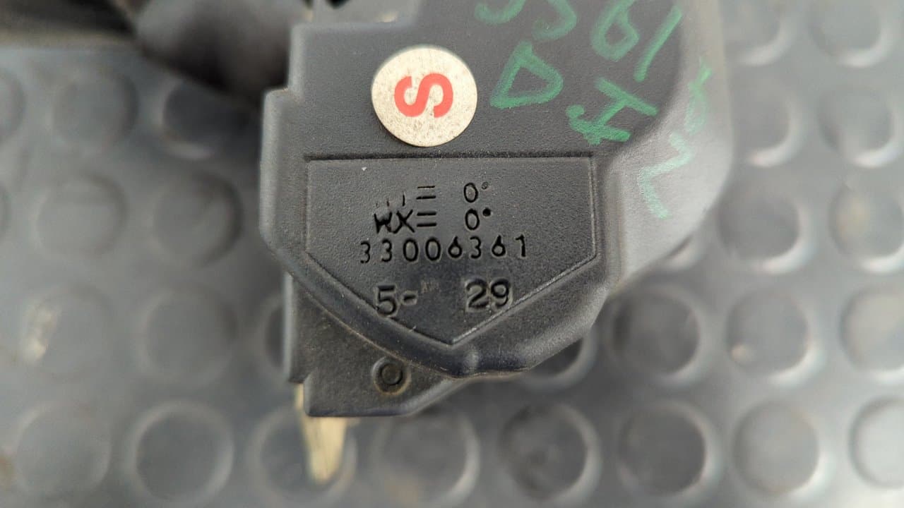 Recambio de CINTURON DELANTERO IZQUIERDO para IVECO DAILY CAJA CERRADA (1999 =>) 29 - L 11 Caja cerrada 814043B referencia OEM IAM 047113   - BLANCO 5