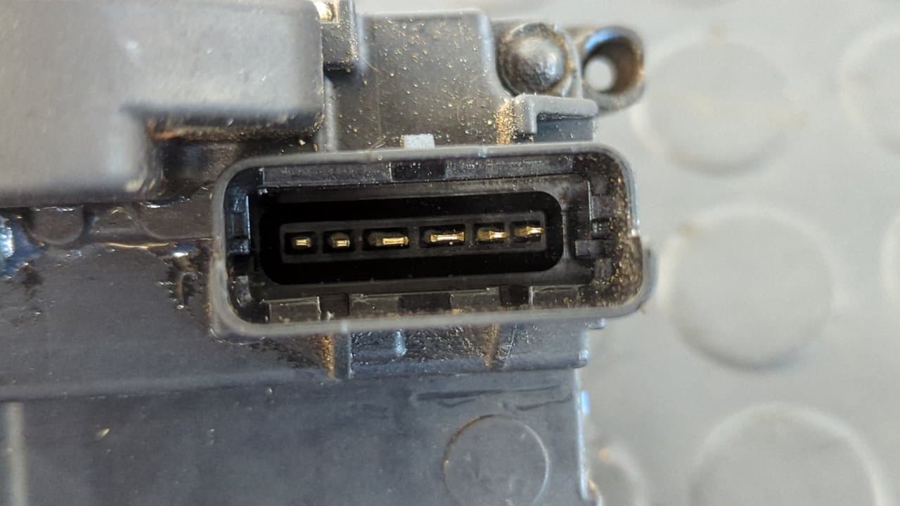 Recambio de CERRADURA PUERTA TRASERA DERECHA para RENAULT LAGUNA III Authentique M9RG7 referencia OEM IAM 825000003RB   - NEGRO 5