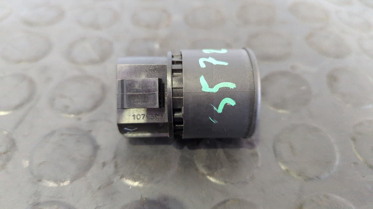 Recambio de INTERRUPTOR para RENAULT SCENIC II Authentique F9Q812 referencia OEM IAM 1927937   - ROJO 2