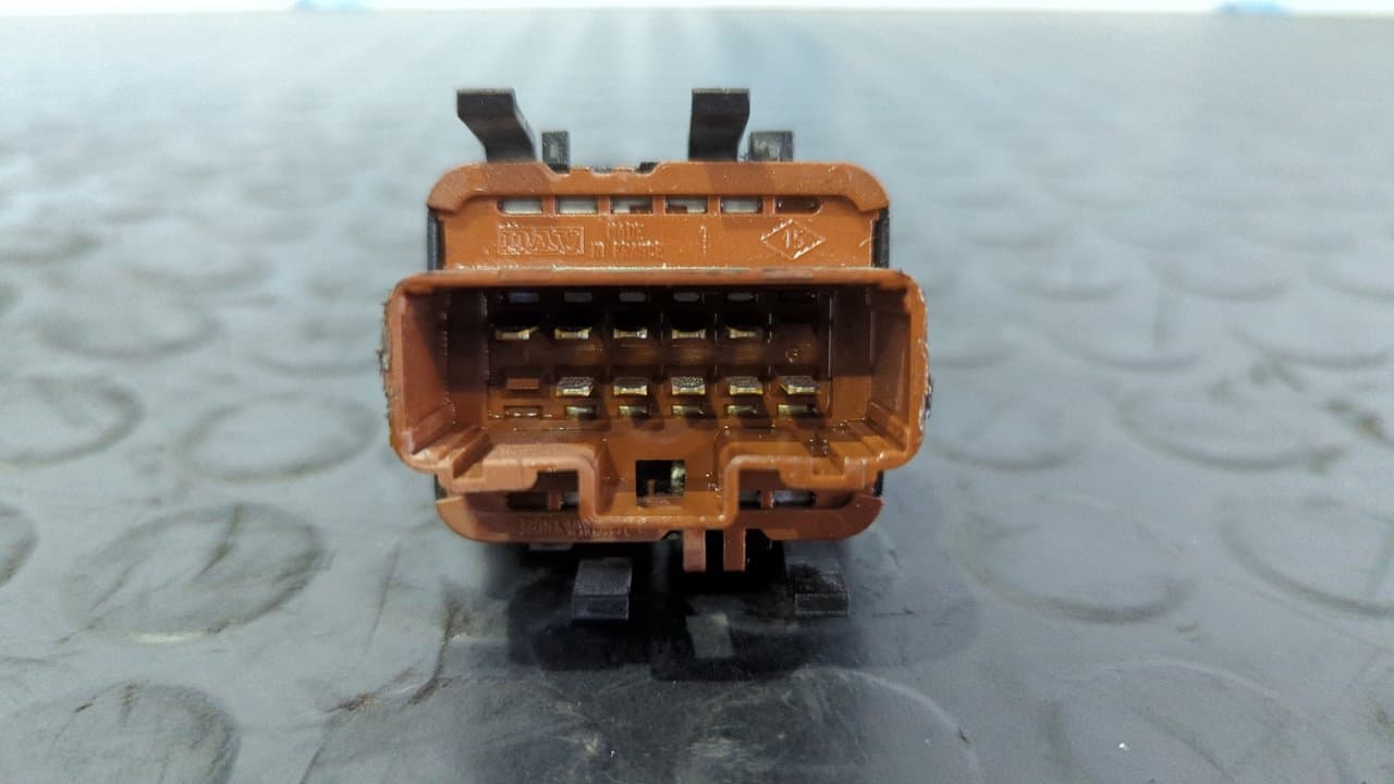 Recambio de MANDO ELEVALUNAS DELANTERO IZQUIERDO para RENAULT SCENIC II Authentique F9Q812 referencia OEM IAM    - ROJO 3