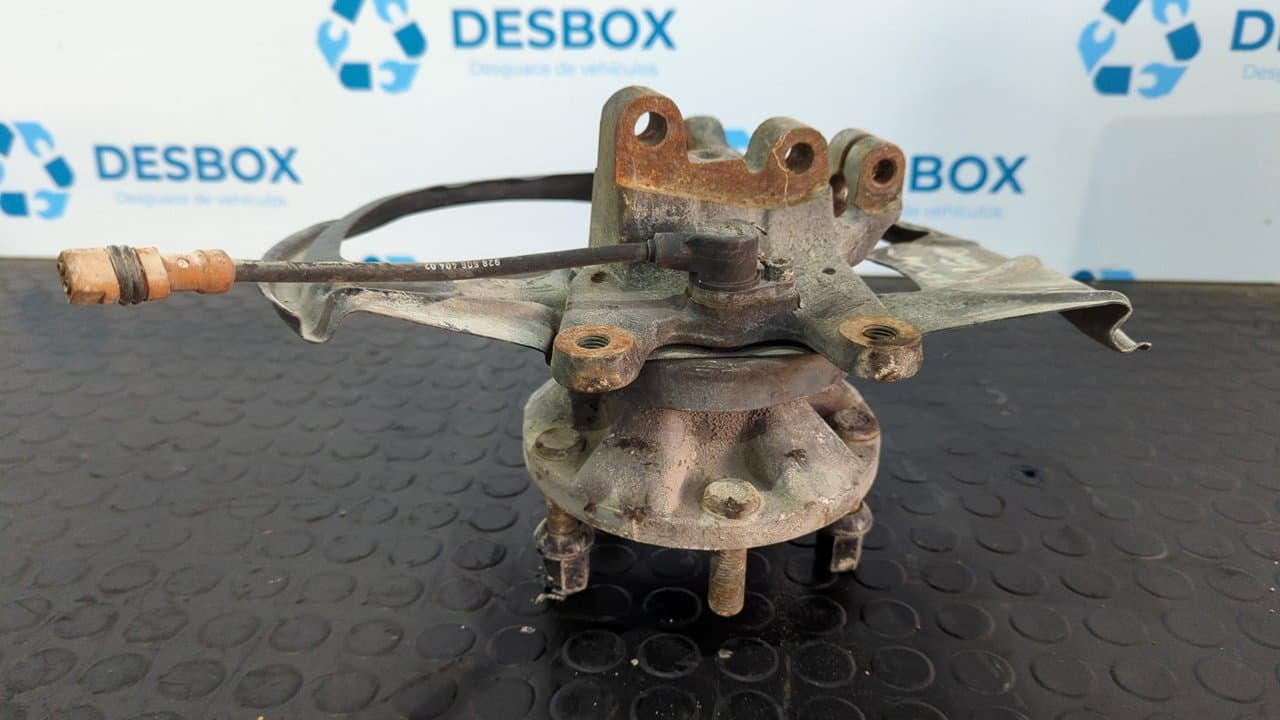 Recambio de MANGUETA DELANTERA DERECHA para PORSCHE 968 3.0 referencia OEM IAM 5