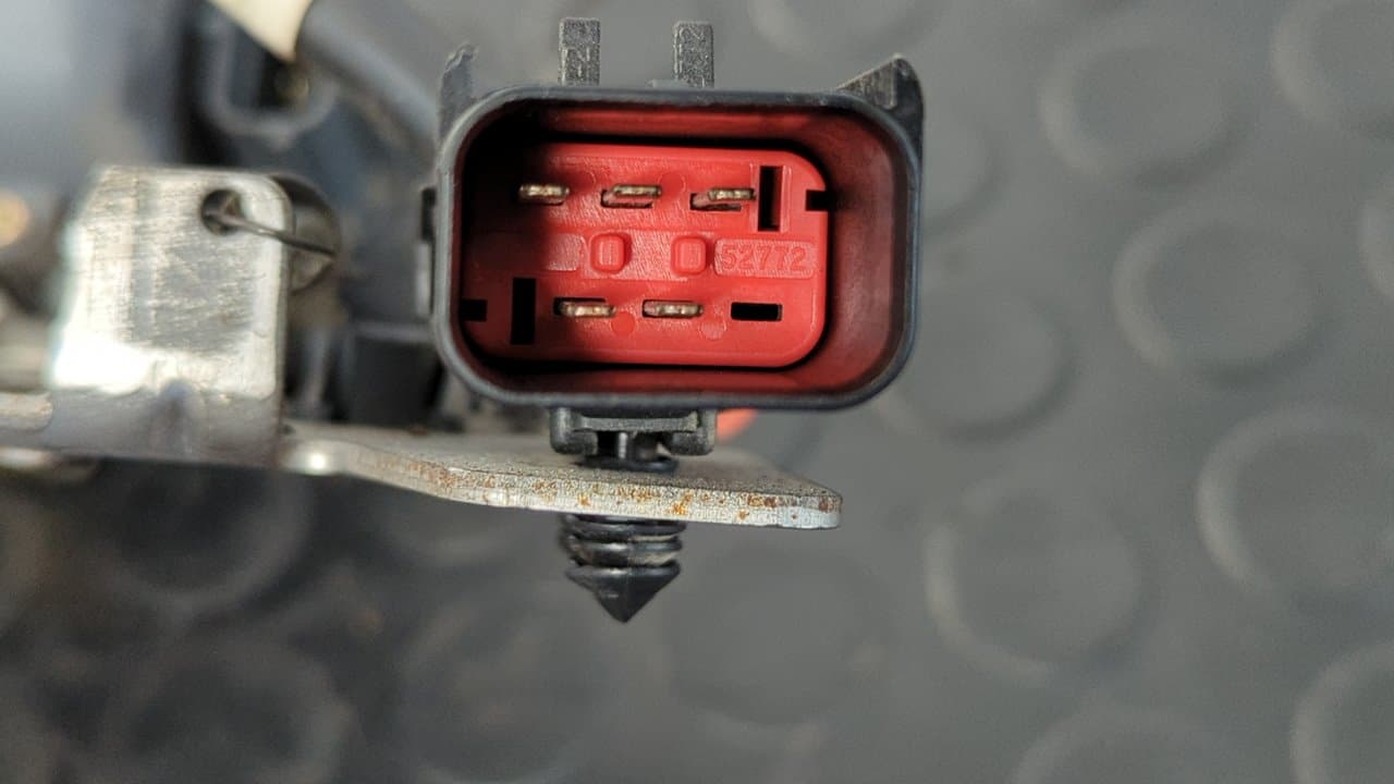 Recambio de CERRADURA PUERTA TRASERA DERECHA para CHRYSLER VOYAGER (RG) referencia OEM IAM 07328C 4