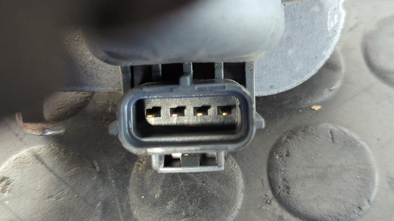 Recambio de CERRADURA PUERTA TRASERA DERECHA para CHRYSLER VOYAGER (RG) referencia OEM IAM 07328C 9