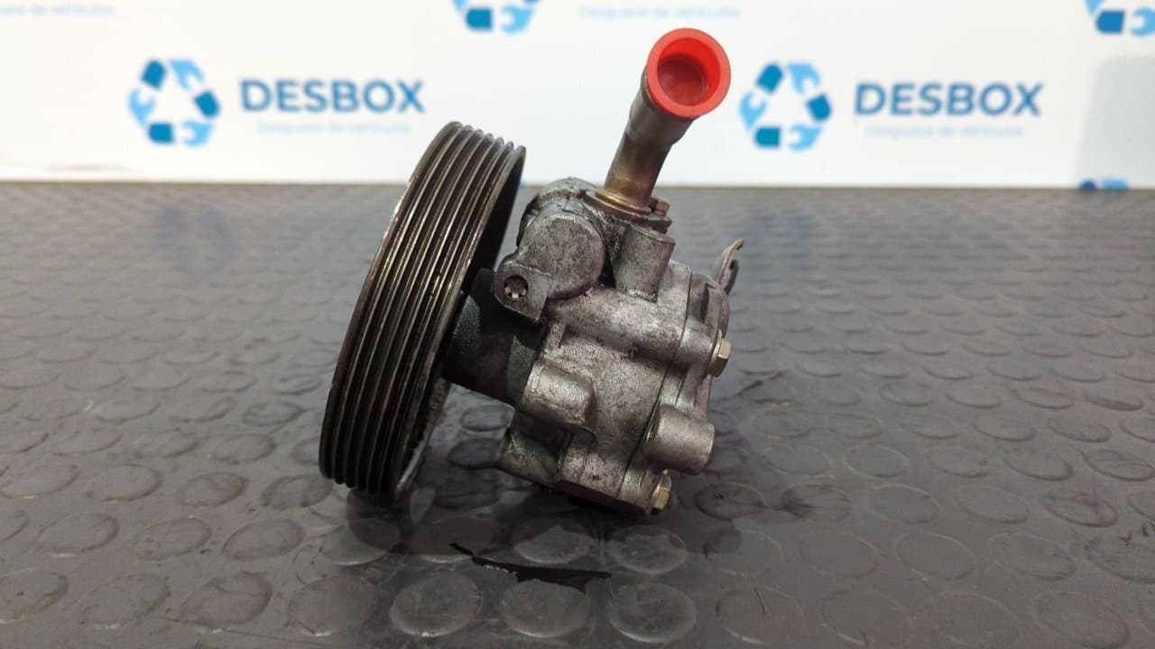 Recambio de BOMBA DIRECCION para FORD FIESTA (CBK) Ambiente F6JA referencia OEM IAM 9637000880    - BLANCO 4