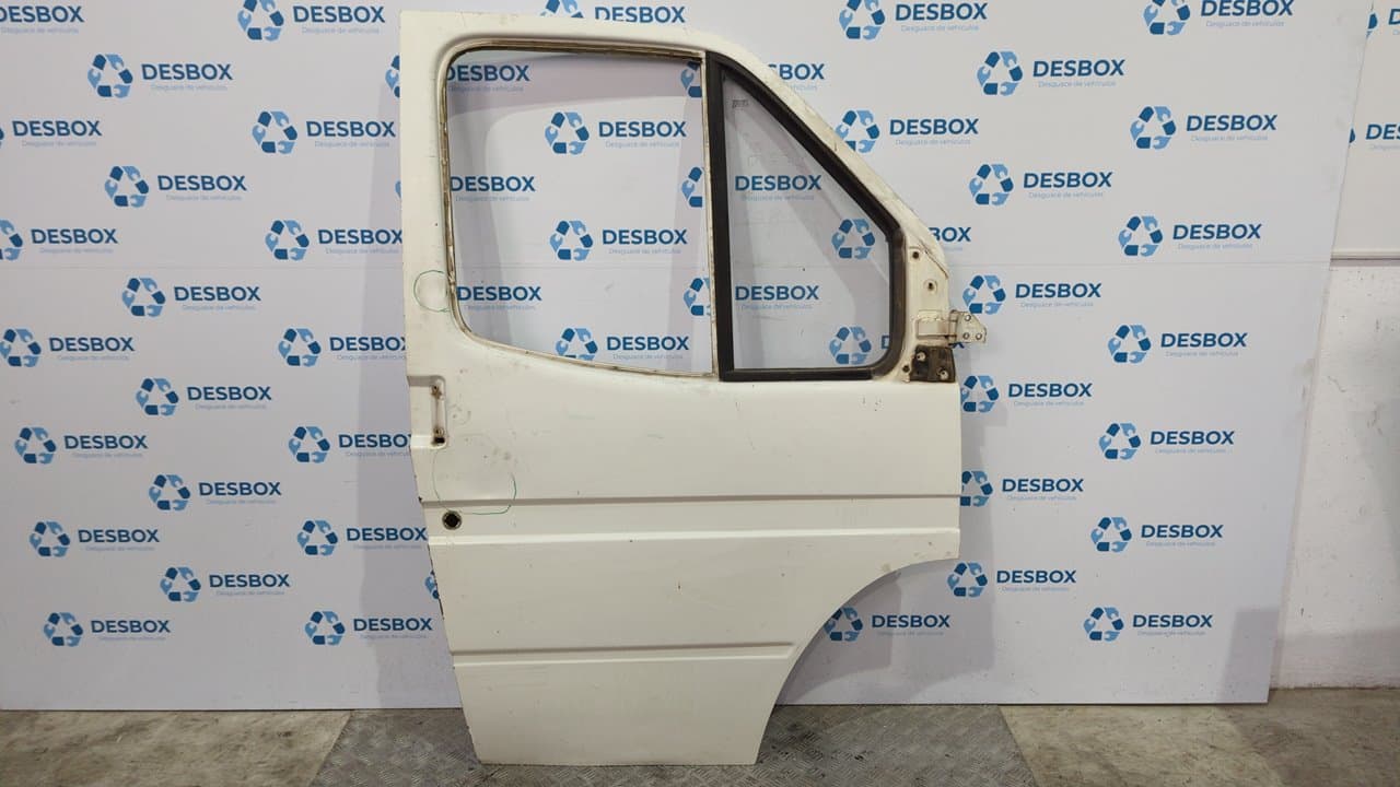 Recambio de PUERTA DELANTERA DERECHA para FORD TRANSIT, CAJA ABIERTA 86/92 Caja abierta  FT 100 largo D4DA referencia OEM IAM    - BLANCO