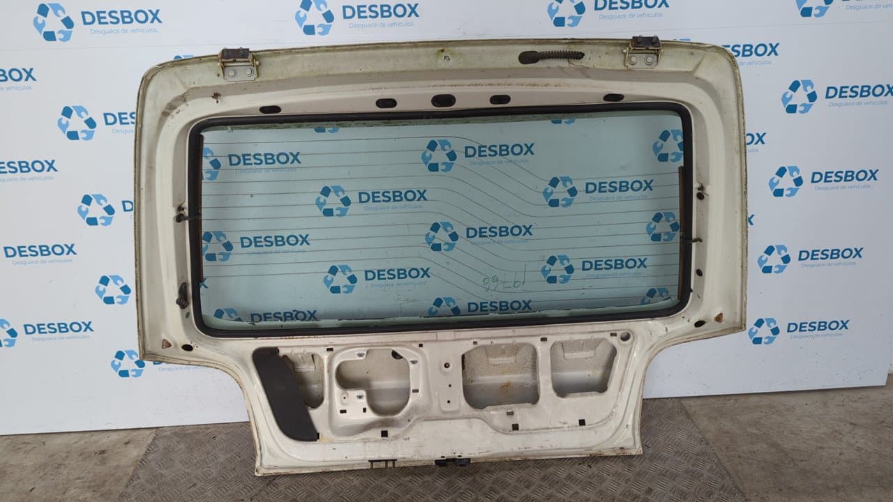 Recambio de PORTON TRASERO para FORD FIESTA BERL./COURIER Si LJC referencia OEM IAM    - BLANCO 7