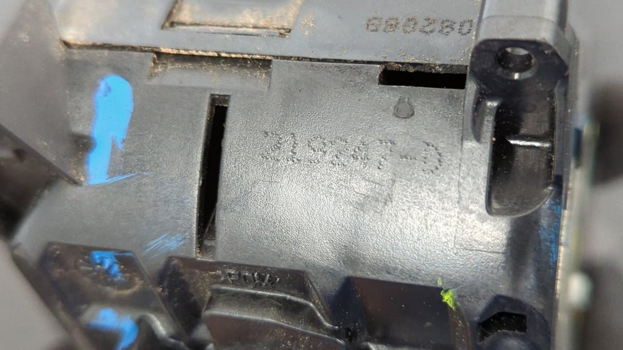 Recambio de CERRADURA PUERTA DELANTERA DERECHA para RENAULT GRAND MODUS Authentique K9KT7 referencia OEM IAM 219247D   - NEGRO 5