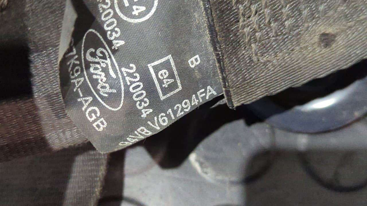 Recambio de CINTURON TRASERO CENTRAL para FORD TRANSIT, CAJA ABIERTA 86/92 Caja abierta  FT 100 largo D4DA referencia OEM IAM 96VBV61294FA   - BLANCO 2