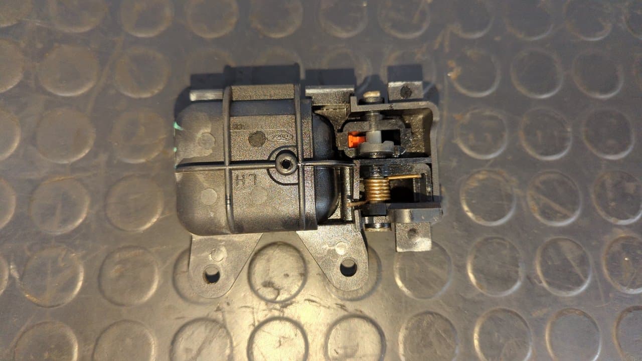Recambio de MANETA INTERIOR DELANTERA IZQUIERDA para FORD TRANSIT, CAJA ABIERTA 86/92 Caja abierta  FT 100 largo D4DA referencia OEM IAM 86VBV22601ACW   - BLANCO 2