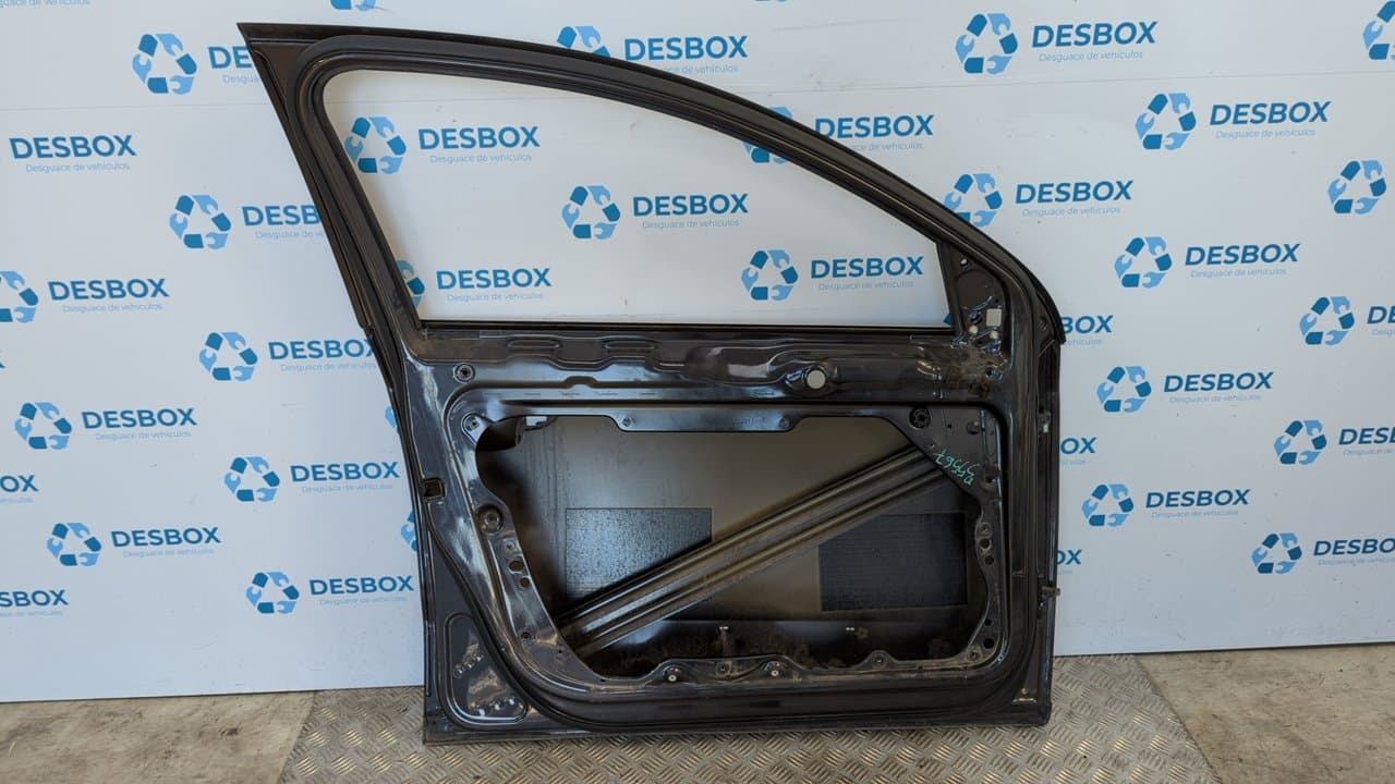 Recambio de PUERTA DELANTERA IZQUIERDA para VOLKSWAGEN PASSAT BERLINA (3C2) BKP referencia OEM IAM    - GRIS 5