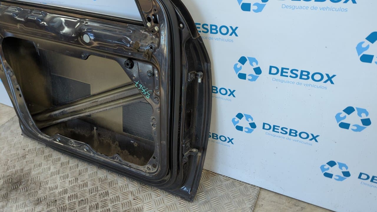 Recambio de PUERTA DELANTERA IZQUIERDA para VOLKSWAGEN PASSAT BERLINA (3C2) BKP referencia OEM IAM    - GRIS 4
