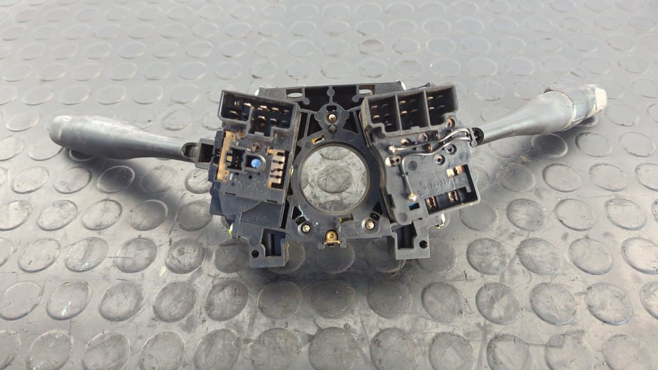 Recambio de MANDO MULTIFUNCION para NISSAN VANETTE CARGO (HC23) Familiar (5 asientos) LD23 referencia OEM IAM 54034812   - BLANCO 5