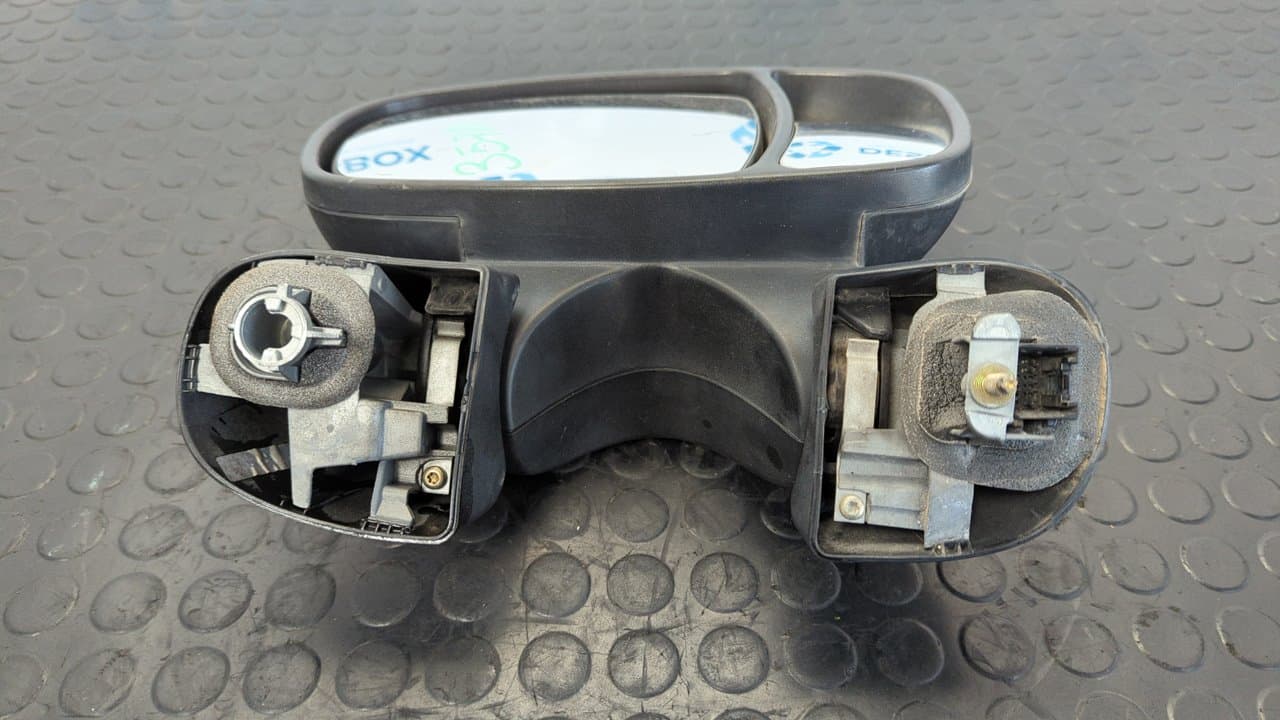 Recambio de RETROVISOR DERECHO para RENAULT TRAFIC COMBI (AB 4.01) 9 - plazas  (L2H1)  acristalado, Combi largo G9UB7 referencia OEM IAM 010022   - BLANCO 5