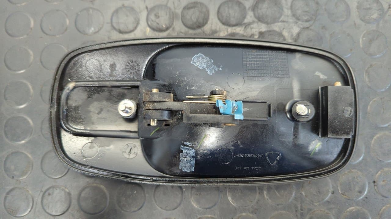 Recambio de MANETA DELANTERA DERECHA para RENAULT TRAFIC COMBI (AB 4.01) 9 - plazas  (L2H1)  acristalado, Combi largo G9UB7 referencia OEM IAM 91168527   - BLANCO 5