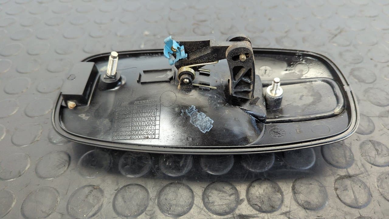 Recambio de MANETA DELANTERA DERECHA para RENAULT TRAFIC COMBI (AB 4.01) 9 - plazas  (L2H1)  acristalado, Combi largo G9UB7 referencia OEM IAM 91168527   - BLANCO 4