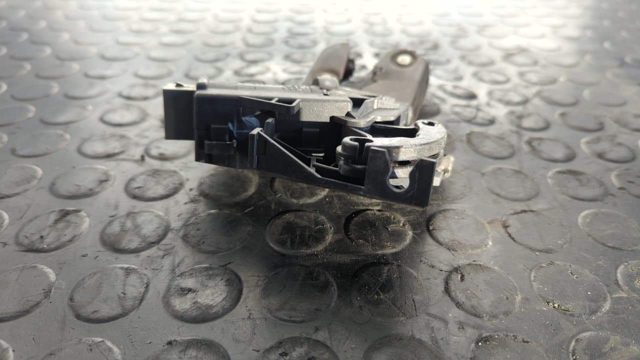 Recambio de CERRADURA MALETERO / PORTON para VOLKSWAGEN PASSAT BERLINA (3C2) Advance BKP referencia OEM IAM 4F5827505C   - GRIS 5