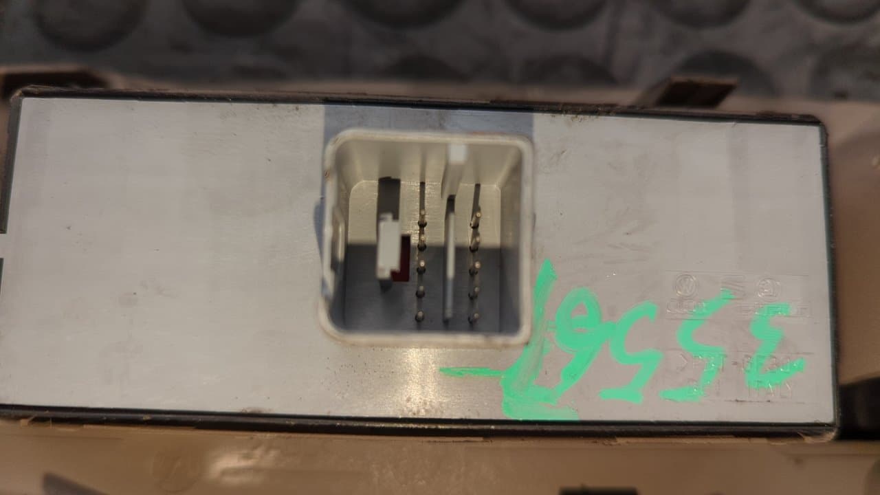 Recambio de MANDO ELEVALUNAS DELANTERO IZQUIERDO para VOLKSWAGEN PASSAT BERLINA (3C2) Advance BKP referencia OEM IAM 1K4959857   - GRIS 3