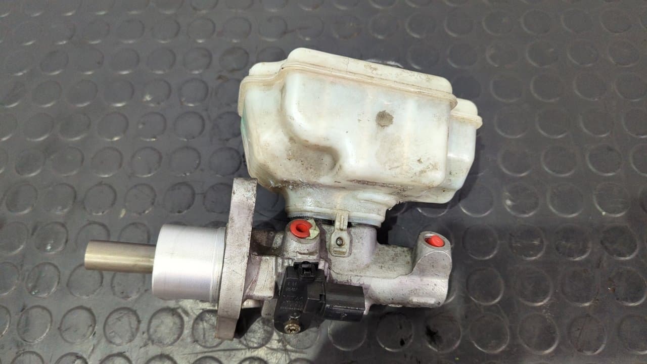 Recambio de BOMBA FRENO para VOLKSWAGEN CADDY KA/KB (2K) 1.9 TDI (BSU) BSU referencia OEM IAM 1K1611301   - AZUL 7