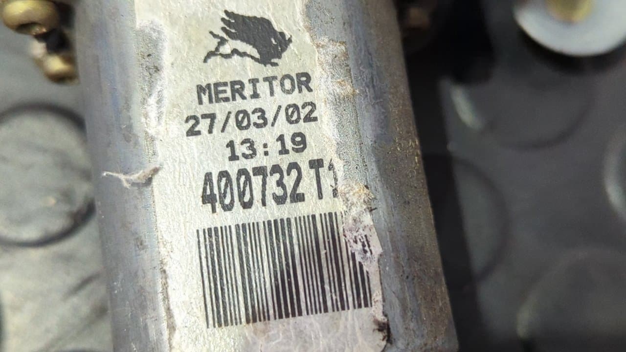Recambio de ELEVALUNAS DELANTERO DERECHO para RENAULT CLIO II FASE II (B/CB0) Authentique D7F726 referencia OEM IAM 117312   - BLANCO 8