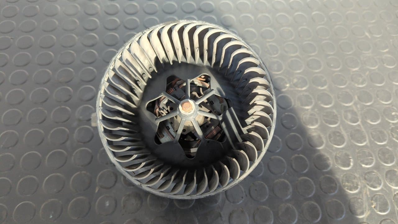 Recambio de MOTOR CALEFACCION para VOLKSWAGEN CADDY KA/KB (2K) BDJ referencia OEM IAM 1K1819015   - BLANCO 5