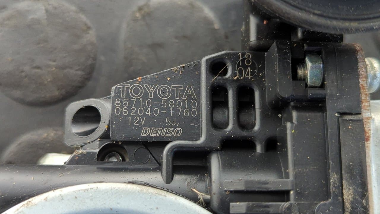 Recambio de ELEVALUNAS TRASERO DERECHO para TOYOTA LEXUS RX 1MZ-FE referencia OEM IAM 8571058010   - VERDE OSCURO 3