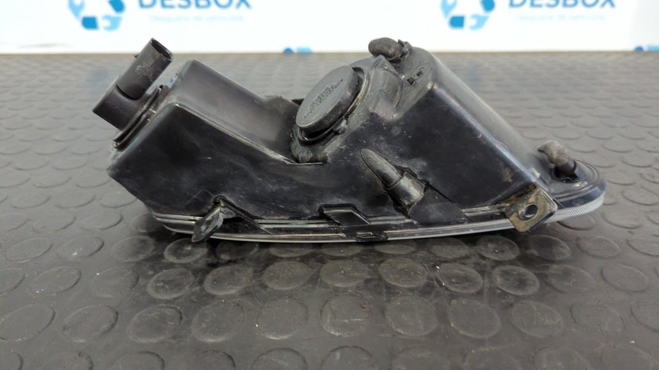 Recambio de FARO ANTINIEBLA IZQUIERDO para VOLKSWAGEN POLO (6R1) Advance CAY referencia OEM IAM 174159   - NEGRO 5