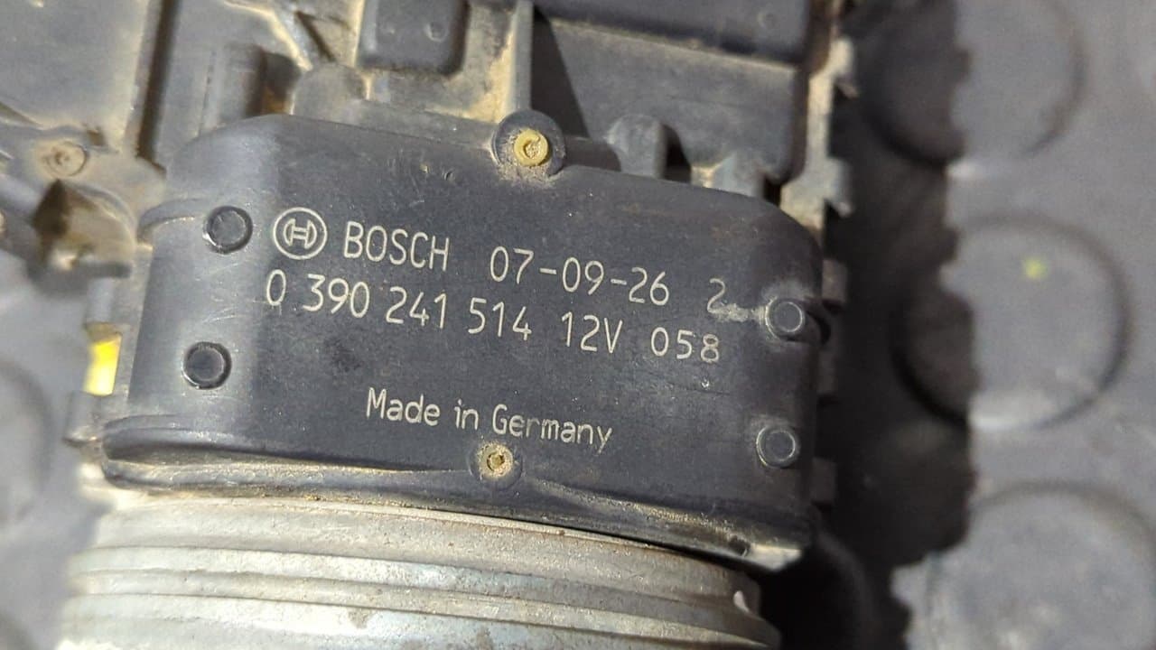 Recambio de MOTOR LIMPIA DELANTERO para ALFA ROMEO GT (125) 1.9 JTD 16V 150/ Distinctive 937A5000 referencia OEM IAM 0390241514   - NEGRP 3