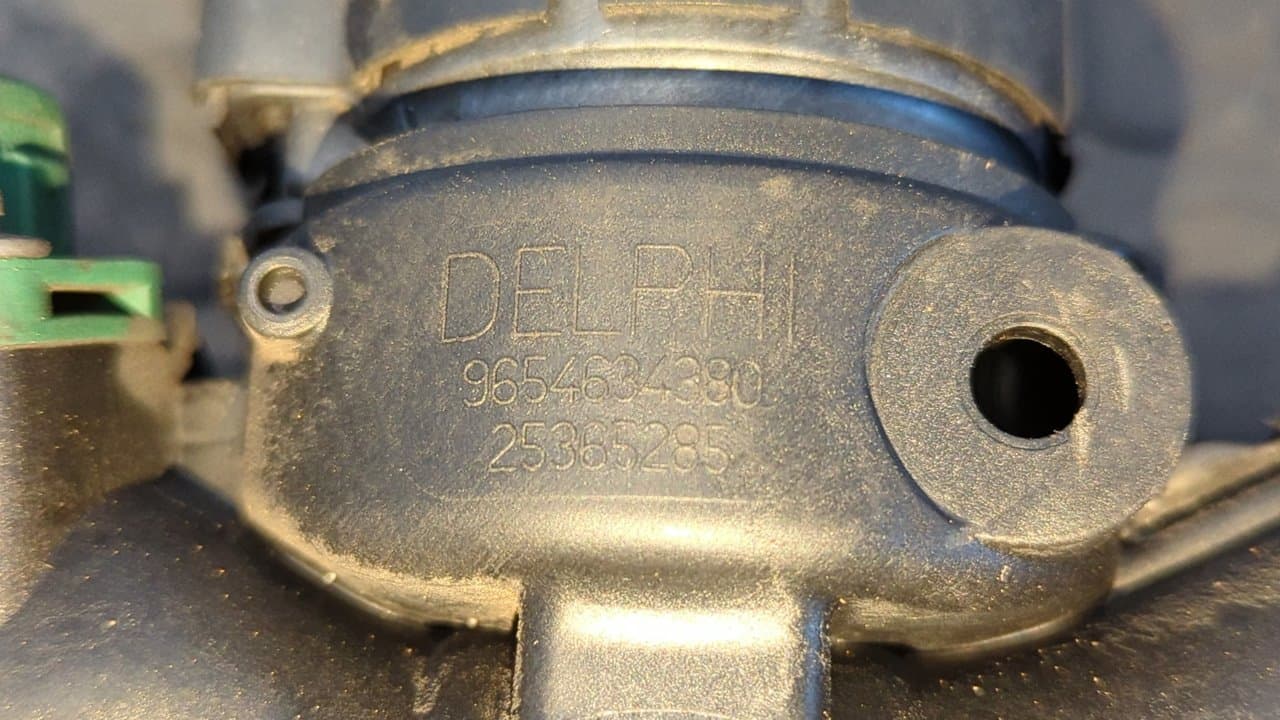 Recambio de CAJA MARIPOSA para CITROEN C4 BERLINA 9HXDV6ATED4 referencia OEM IAM 9654634380   - PLATA 5