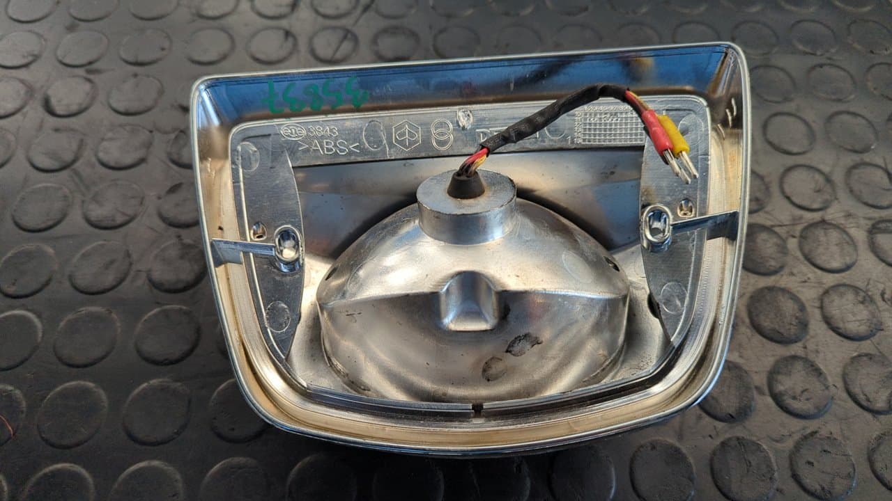 Recambio de PILOTO TRASERO CENTRAL para PIAGGIO (VESPA) VESPA C38 LX 50  C381M referencia OEM IAM 3843   - NEGRO 4