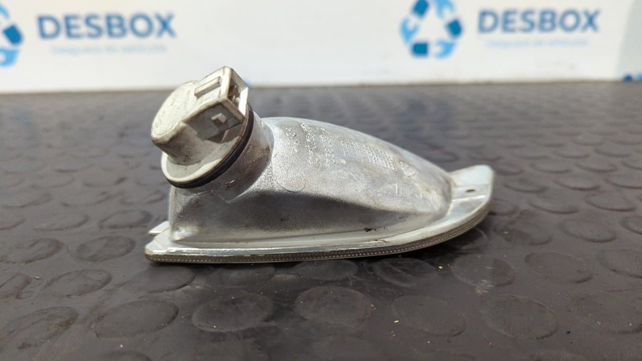 Recambio de PILOTO DELANTERO IZQUIERDO para PIAGGIO (VESPA) VESPA C38 LX 50  C381M referencia OEM IAM 338739S   - NEGRO 2