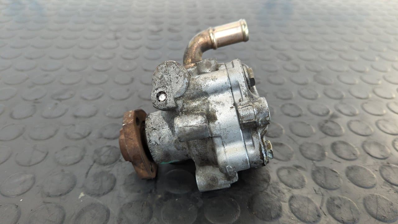 Recambio de BOMBA DIRECCION para VOLKSWAGEN GOLF IV BERLINA (1J1) Básico ALH referencia OEM IAM 1J0422154A   - NEGRO 5
