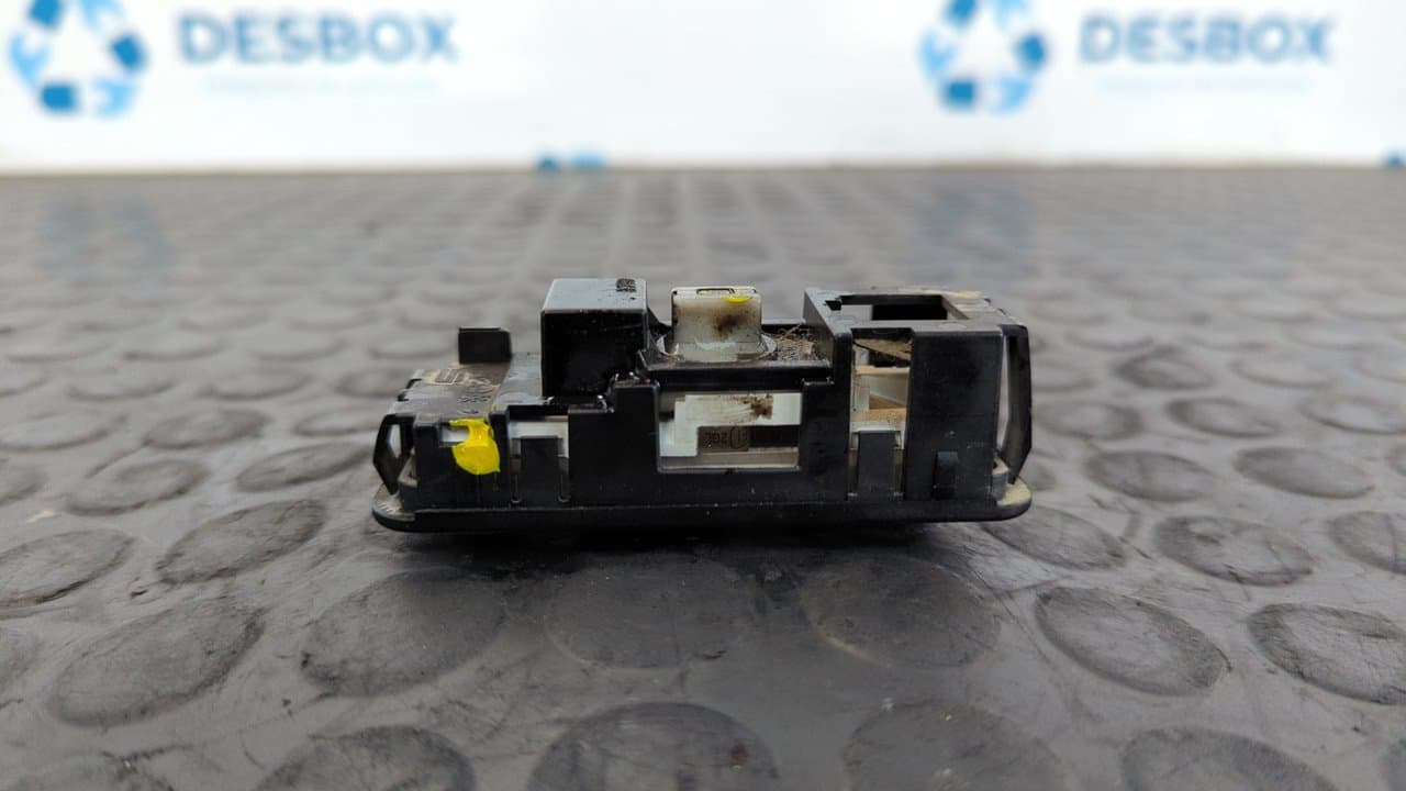 Recambio de LUZ INTERIOR para CITROEN C15 1.8 Diesel (161) 161A referencia OEM IAM    - BLANCO 6