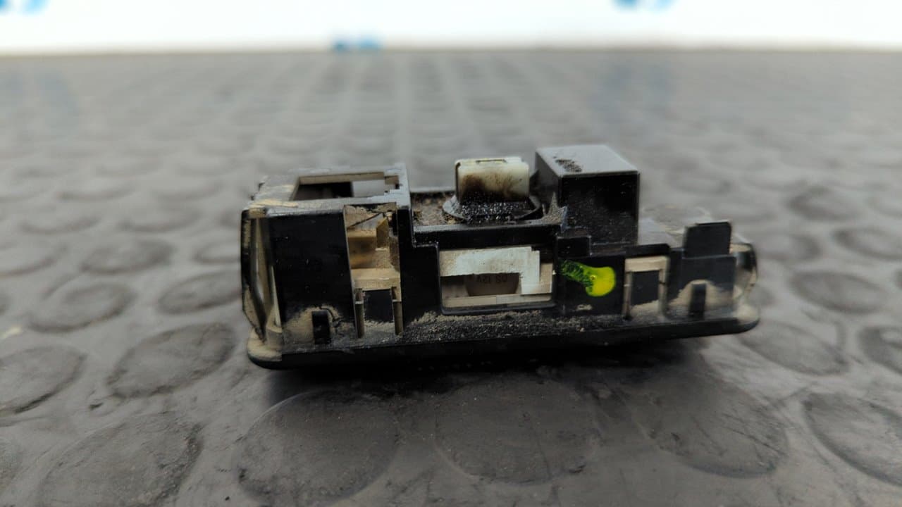 Recambio de LUZ INTERIOR para CITROEN C15 1.8 Diesel (161) 161A referencia OEM IAM    - BLANCO 5