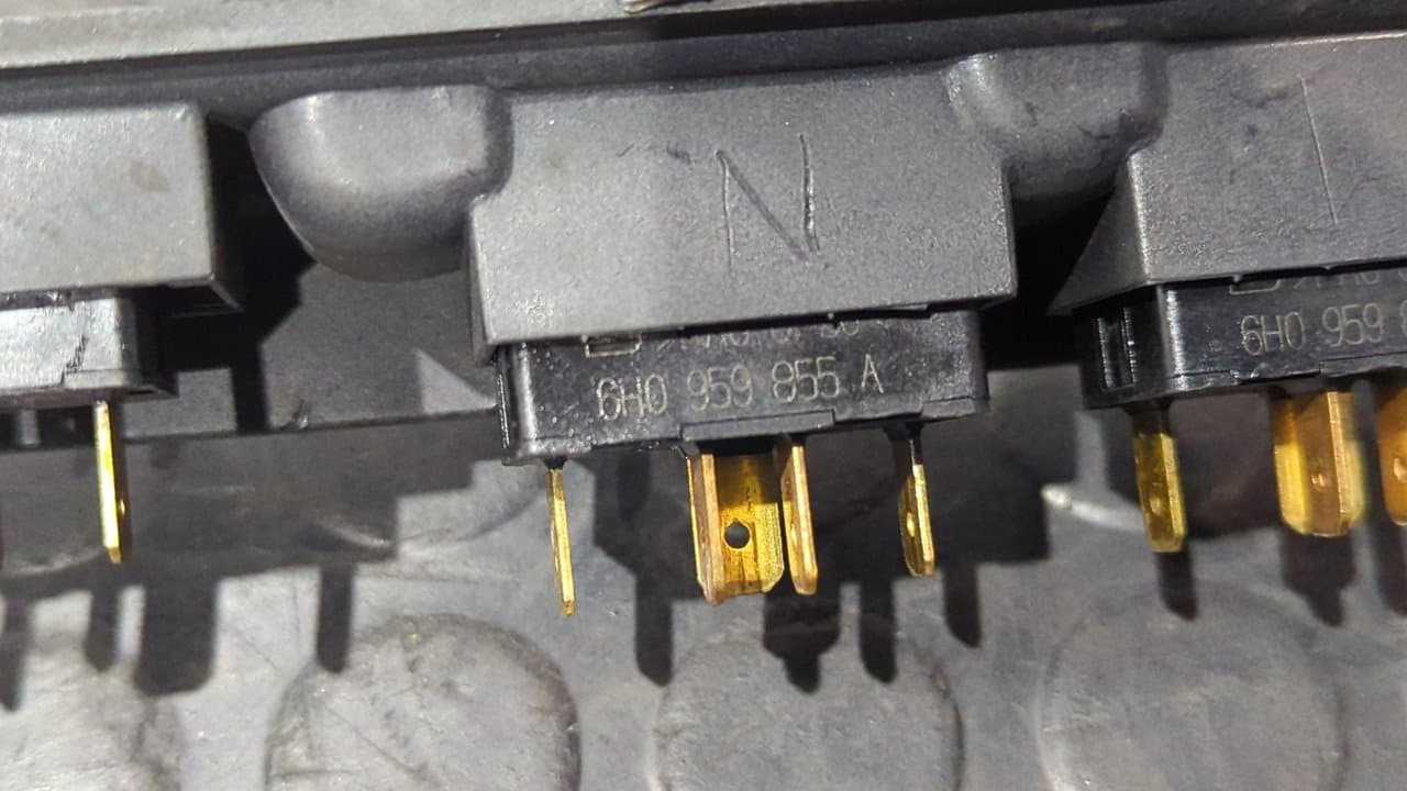 Recambio de MANDO ELEVALUNAS DELANTERO IZQUIERDO para SEAT IBIZA (6K1) Select AGP referencia OEM IAM 6H0959855A   - GRANATE 3