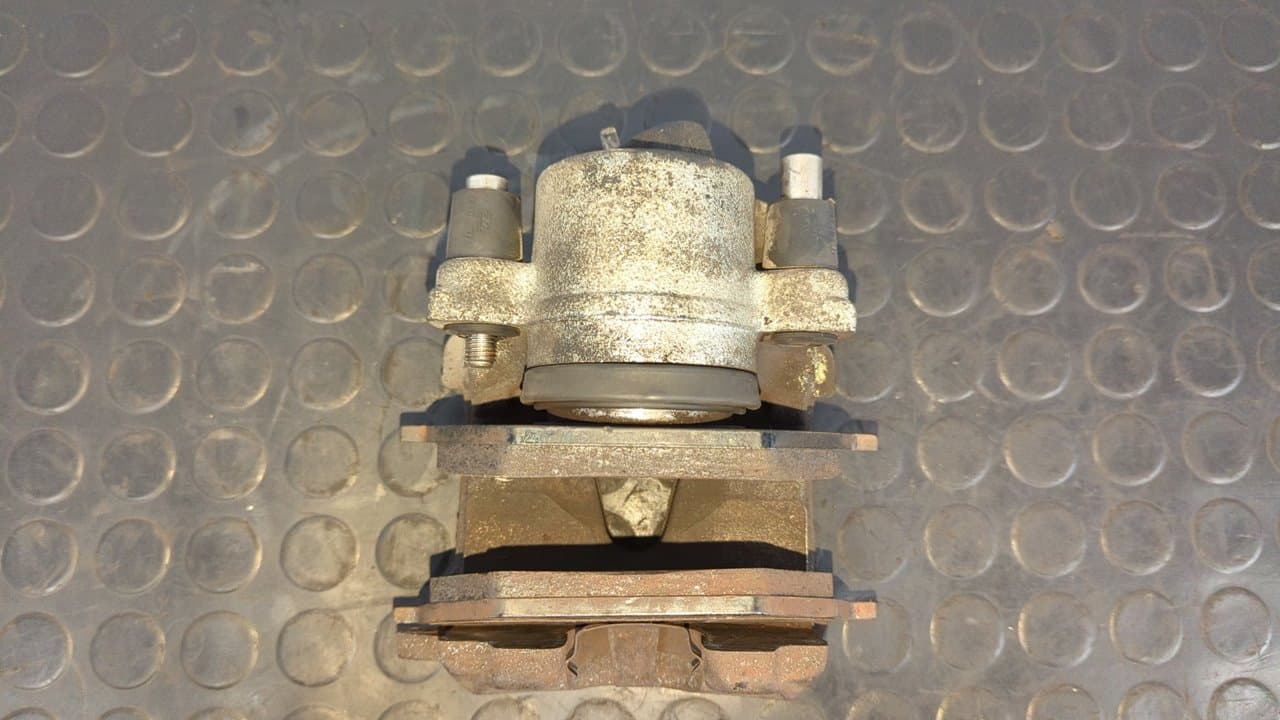 Recambio de PINZA DE FRENO DELANTERA DERECHA para AUDI A3 (8L) 1.9 TDI Ambiente ASV referencia OEM IAM VL12 82   - NEGRO 3