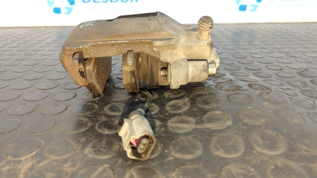 Recambio de PINZA DE FRENO DELANTERA IZQUIERDA para AUDI A3 (8L) 1.9 TDI Ambiente ASV referencia OEM IAM VL9 81   - NEGRO 4
