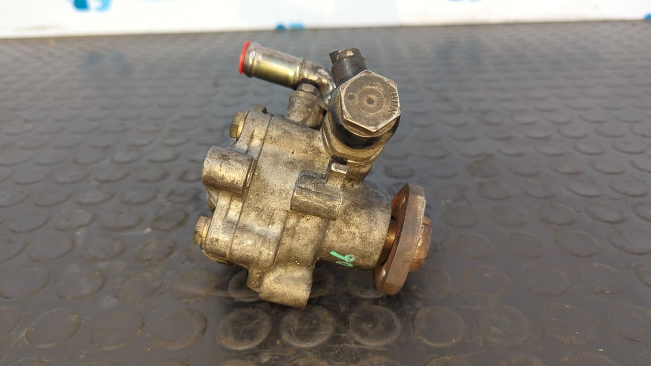 Recambio de BOMBA DIRECCION para AUDI A3 (8L) 1.9 TDI Ambiente ASV referencia OEM IAM 1J0422154A   - NEGRO 4