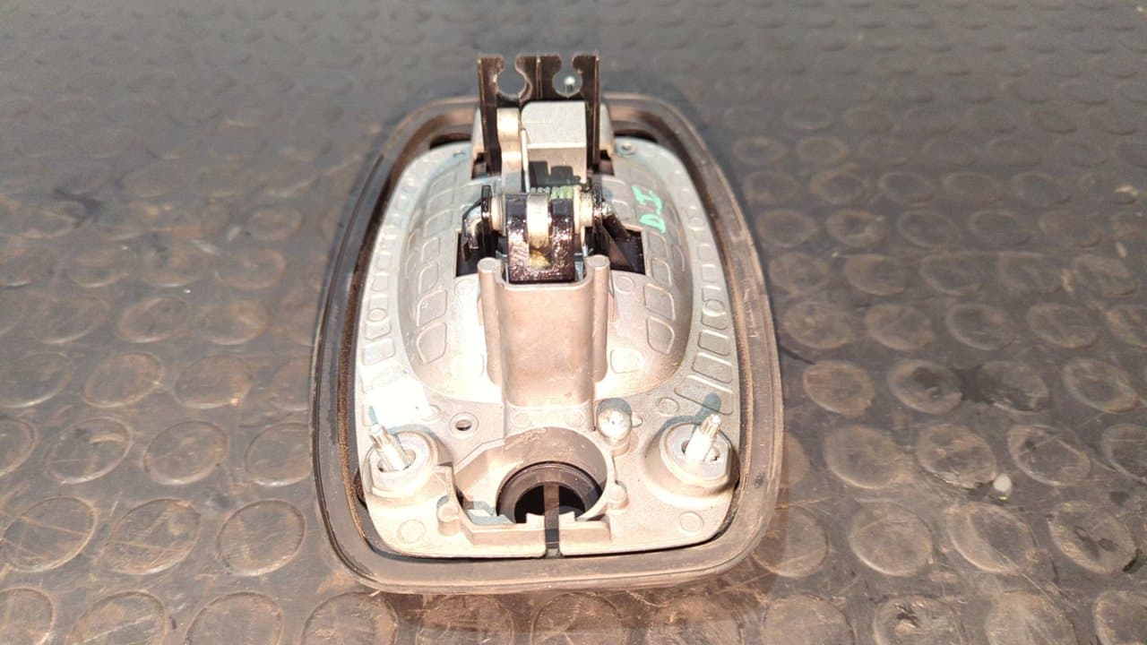 Recambio de MANETA DELANTERA IZQUIERDA para FIAT DUCATO CHASIS CABINA 33 (290) L1 Kipper RS: 3000 mm 140 F1AGL4113 referencia OEM IAM 233543   - BLANCO 2
