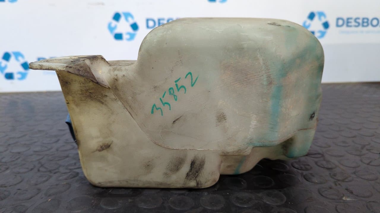 Recambio de DEPOSITO LIMPIA para AUDI A3 (8L) 1.9 TDI Ambiente ASV referencia OEM IAM 1J0955453N   - NEGRO 2