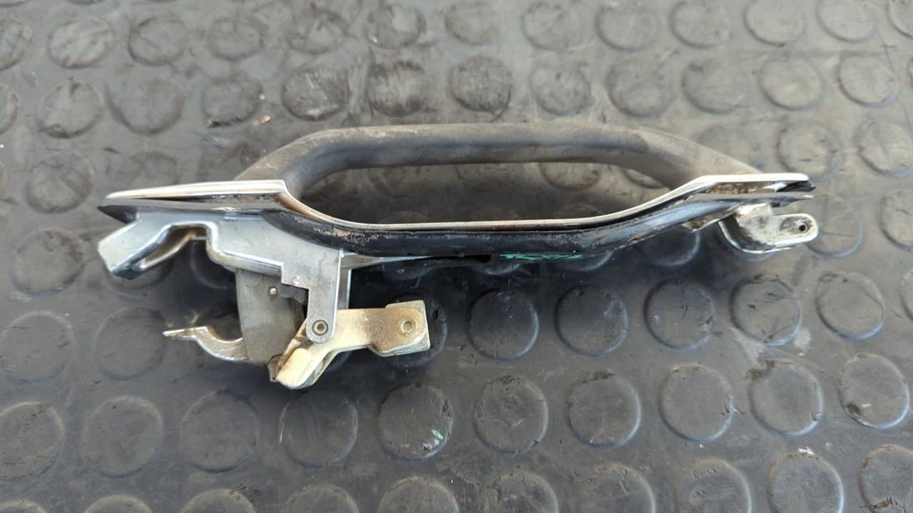 Recambio de MANETA  TRASERA IZQUIERDA para MERCEDES-BENZ CLASE S (W126) BERLINA+COUPE SE 300 M103981 referencia OEM IAM 1267600059   - GRIS 2