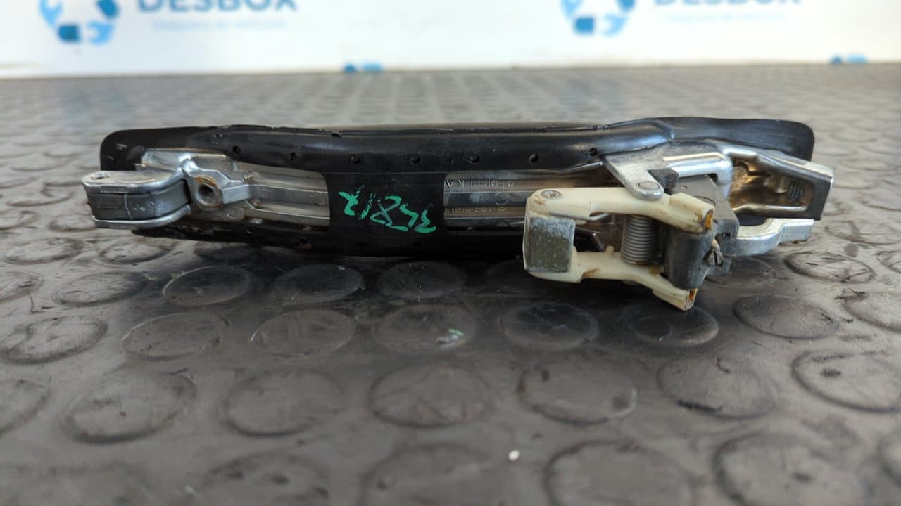 Recambio de MANETA  TRASERA IZQUIERDA para MERCEDES-BENZ CLASE S (W126) BERLINA+COUPE SE 300 M103981 referencia OEM IAM 1267600059   - GRIS 5