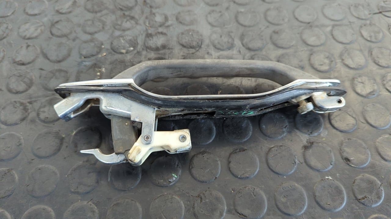 Recambio de MANETA TRASERA DERECHA para MERCEDES-BENZ CLASE S (W126) BERLINA+COUPE SE 300 M103981 referencia OEM IAM 1267600059   - GRIS 3