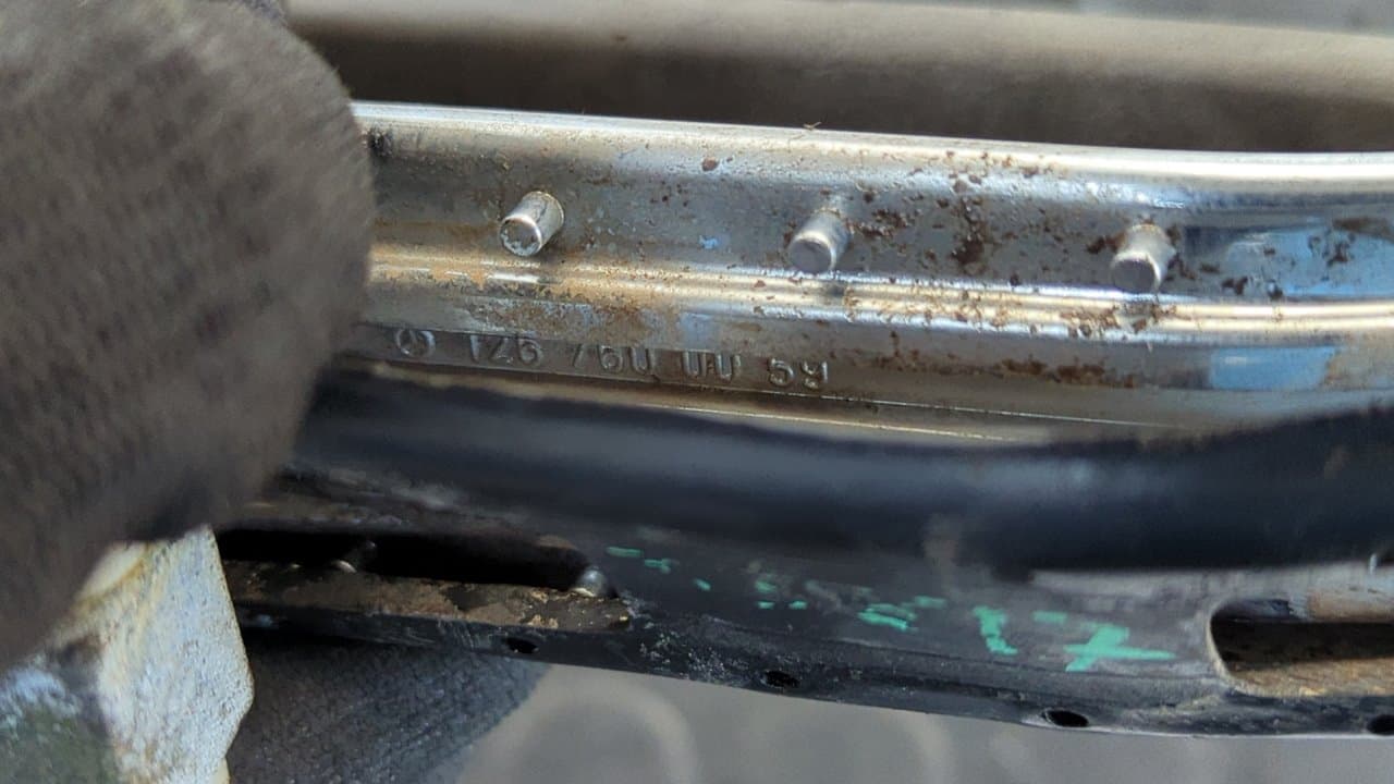 Recambio de MANETA TRASERA DERECHA para MERCEDES-BENZ CLASE S (W126) BERLINA+COUPE SE 300 M103981 referencia OEM IAM 1267600059   - GRIS 4