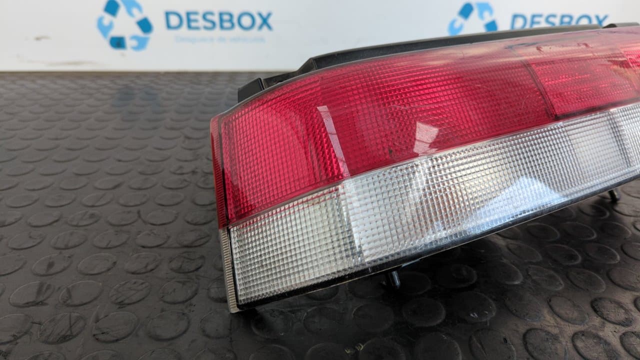 Recambio de PILOTO TRASERO IZQUIERDO para SUZUKI SWIFT SF BERLINA (EA) referencia OEM IAM 2326G 9