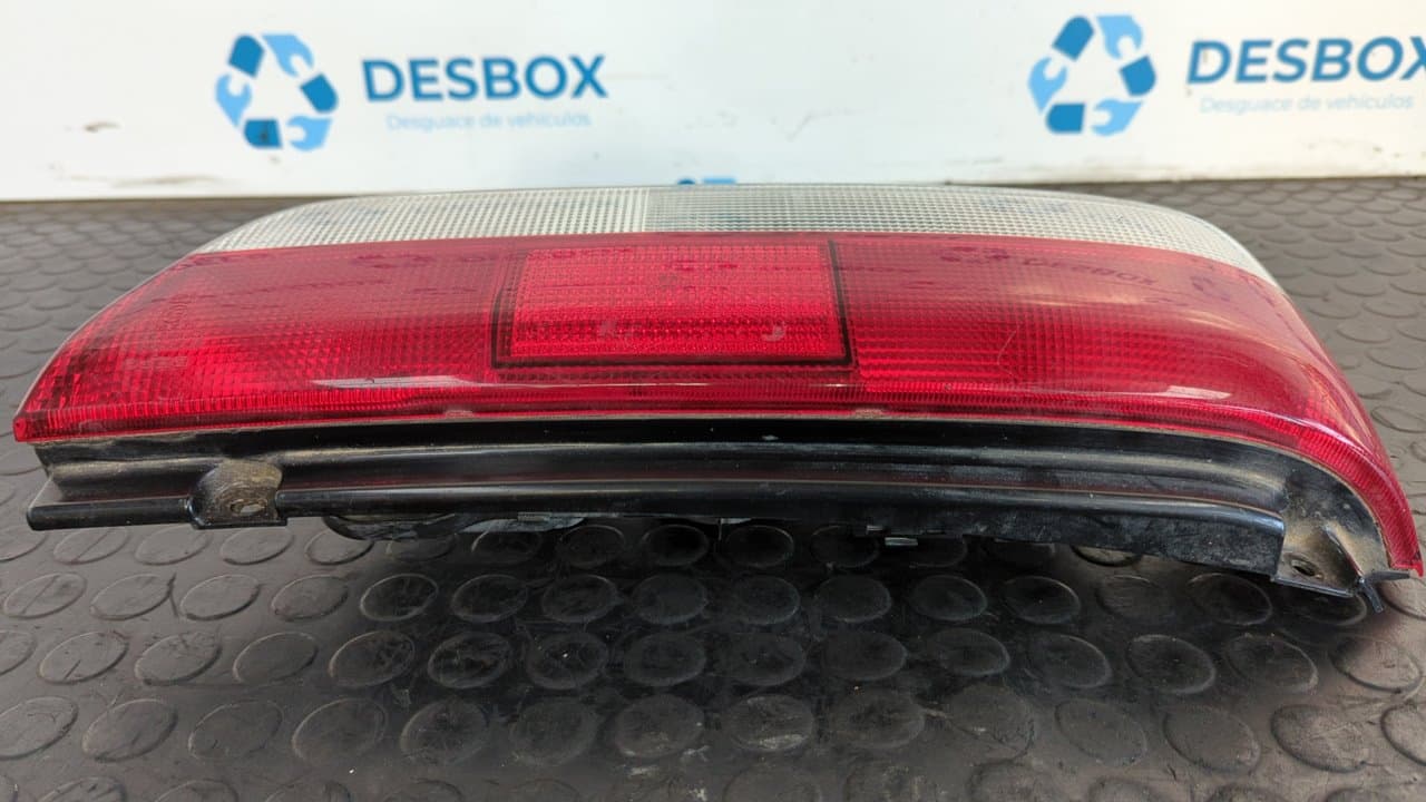 Recambio de PILOTO TRASERO IZQUIERDO para SUZUKI SWIFT SF BERLINA (EA) referencia OEM IAM 2326G 8