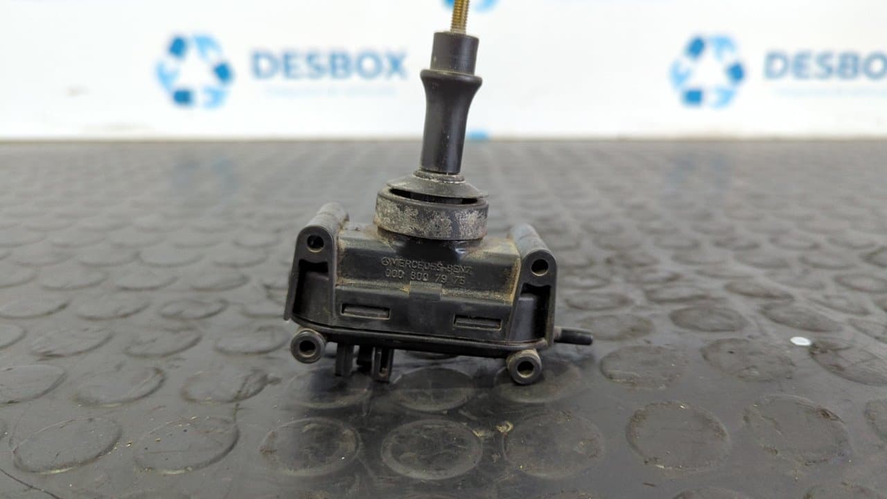 Recambio de MOTOR CIERRE CENTRALIZADO TRASERO DERECHO para MERCEDES-BENZ CLASE S (W126) BERLINA+COUPE SE 300 M103981 referencia OEM IAM 0008007975   - GRIS 5