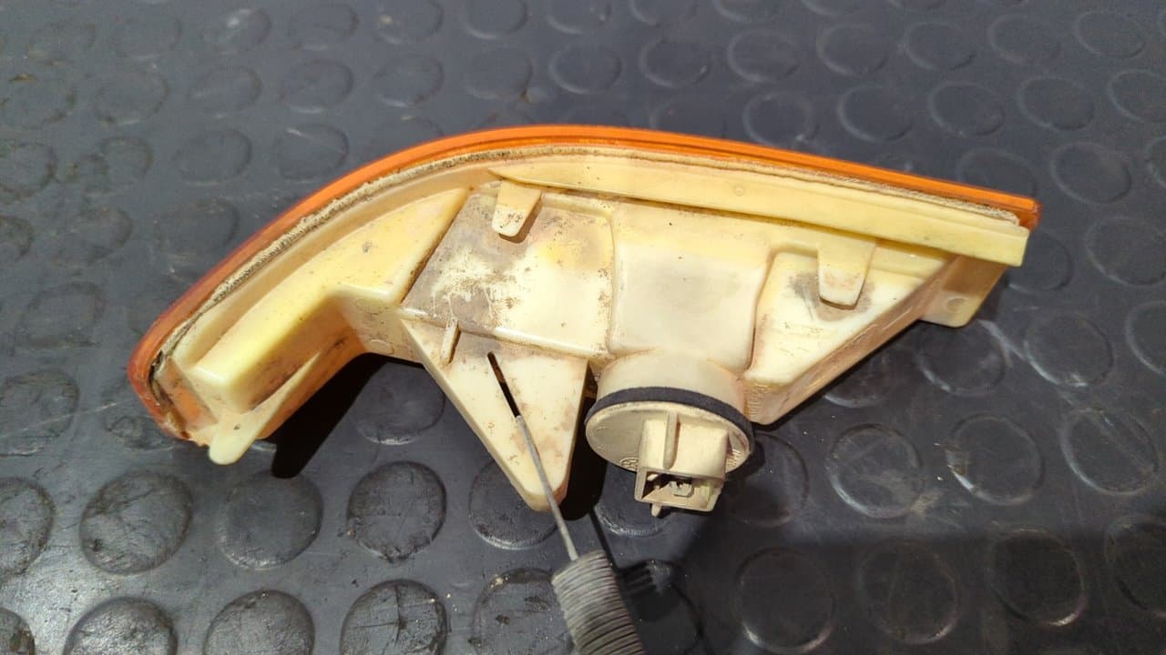 Recambio de PILOTO DELANTERO IZQUIERDO para RENAULT 5 Automático (4-ptas.) C3J referencia OEM IAM 45073   - ROJO 4