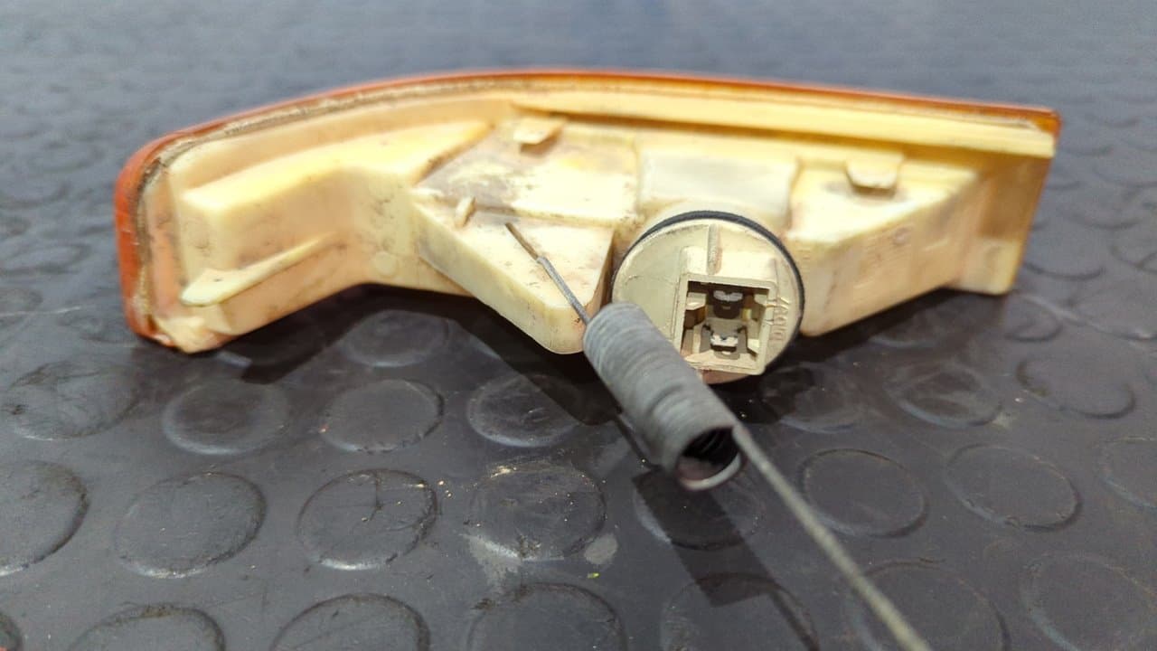 Recambio de PILOTO DELANTERO IZQUIERDO para RENAULT 5 Automático (4-ptas.) C3J referencia OEM IAM 45073   - ROJO 7